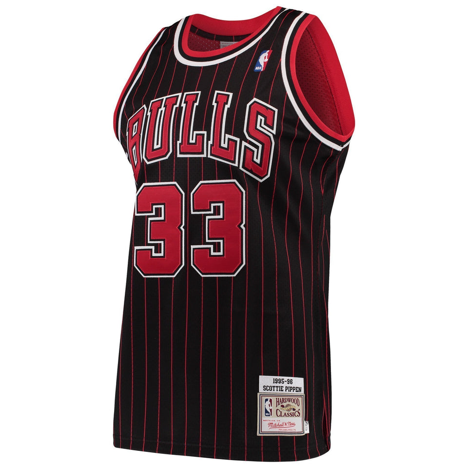 Men's Mitchell & Ness Scottie Pippen Black Chicago Bulls  Hardwood Classics Authentic Jersey  Black